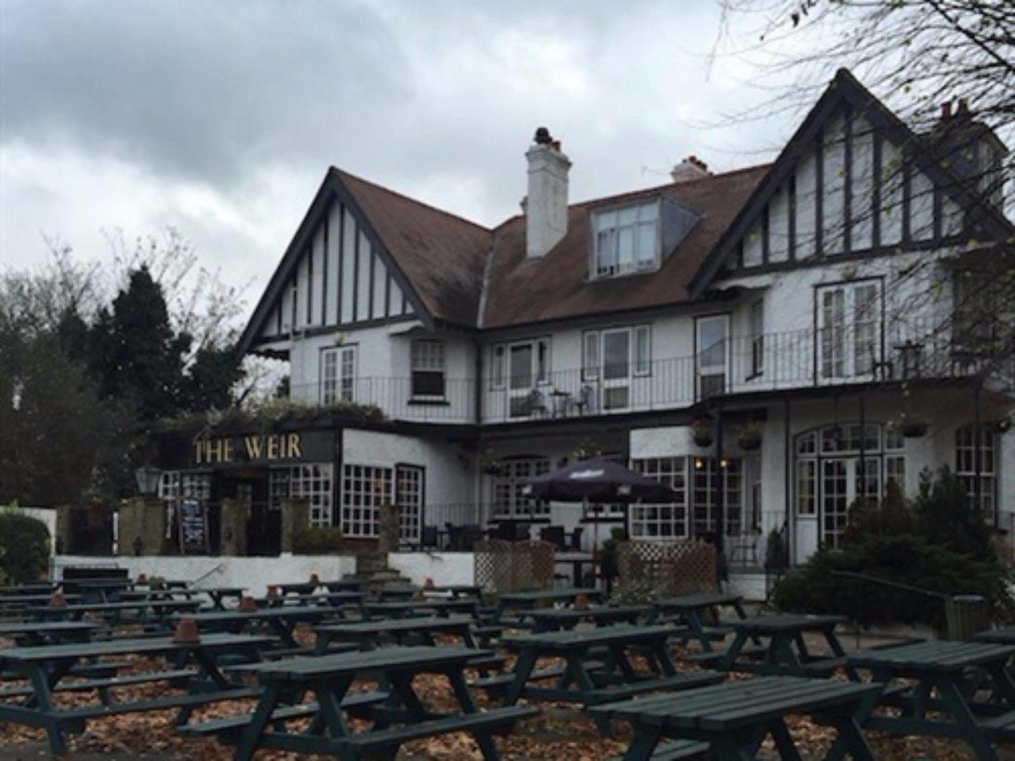 The Weir Hotel Walton-on-Thames Eksteriør billede